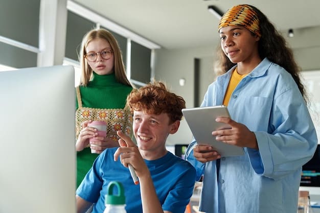 Adapting Classrooms: New Approaches to Curriculum Development in US Schools